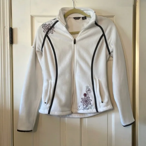 Eddie Bauer white fleece with snowflake embroidery - Picture 2 of 7